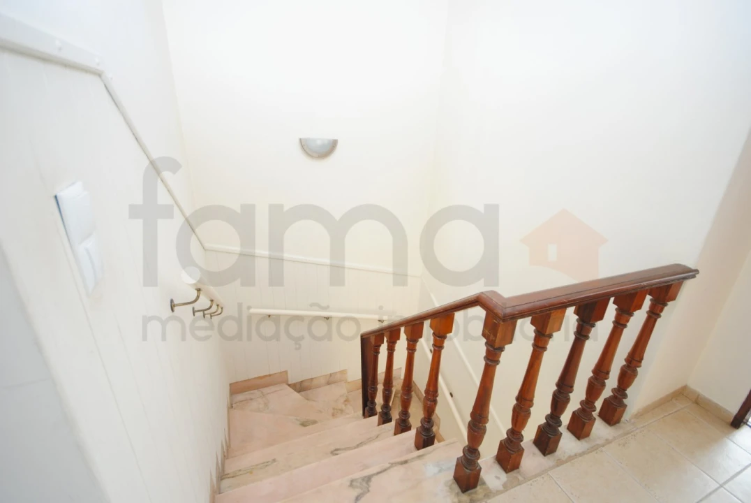 Moradia T5 para Venda em São Domingos de Rana Foto 87