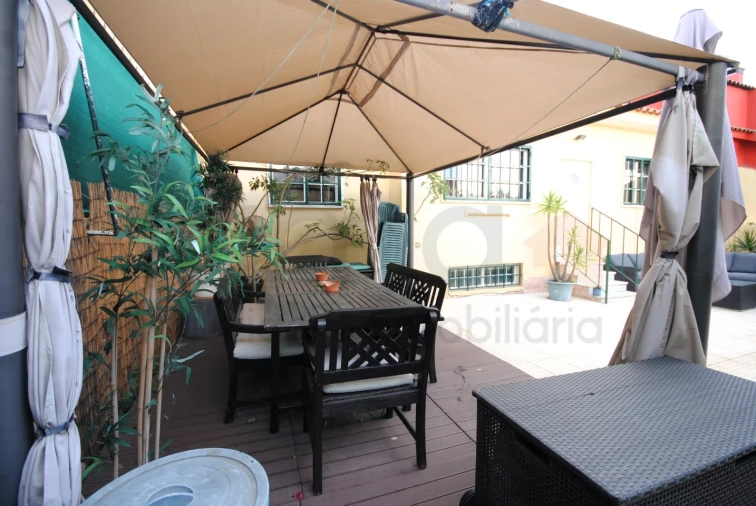 Moradia T5 para Venda em São Domingos de Rana Foto 11