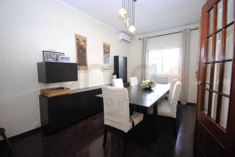 Moradia T5 para Venda em São Domingos de Rana Foto 16