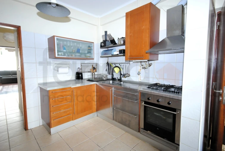 Moradia T5 para Venda em São Domingos de Rana Foto 23