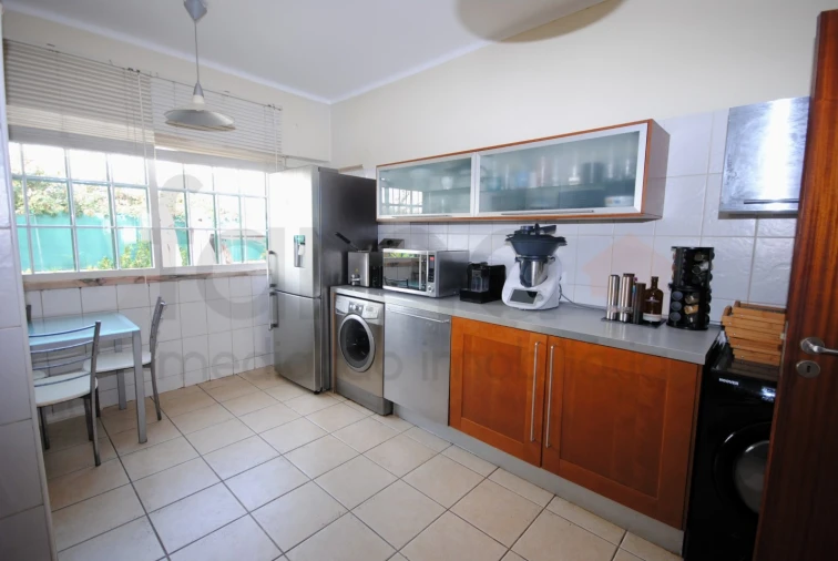 Moradia T5 para Venda em São Domingos de Rana Foto 25