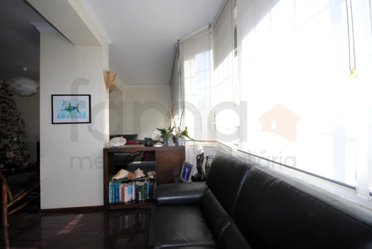 Moradia T5 para Venda em São Domingos de Rana Foto 39