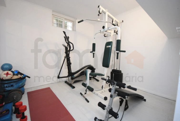 Moradia T5 para Venda em São Domingos de Rana Foto 59