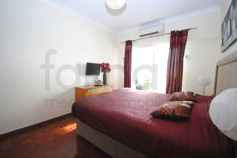 Moradia T5 para Venda em São Domingos de Rana Foto 71