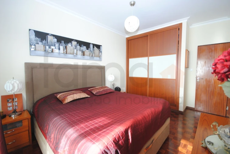 Moradia T5 para Venda em São Domingos de Rana Foto 72