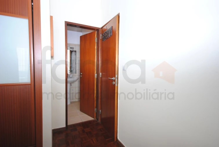 Moradia T5 para Venda em São Domingos de Rana Foto 76