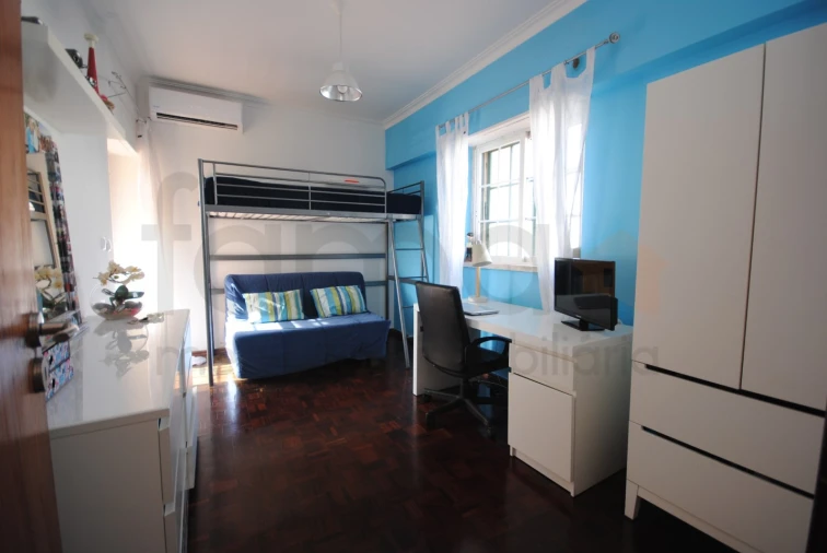 Moradia T5 para Venda em São Domingos de Rana Foto 80