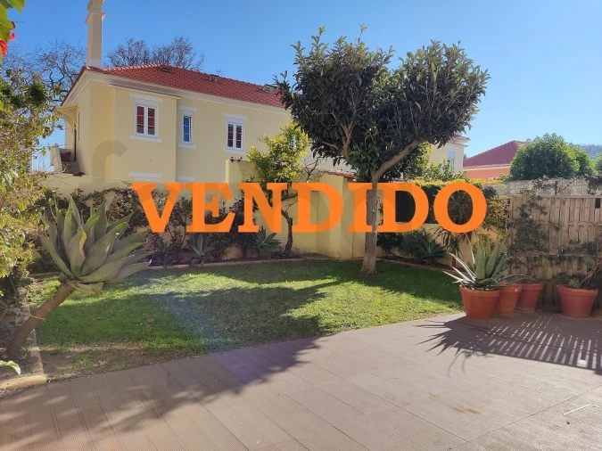 Moradia T3 para Venda em Oeiras e São Julião da Barra, Paço de Arcos e Caxias Foto 1