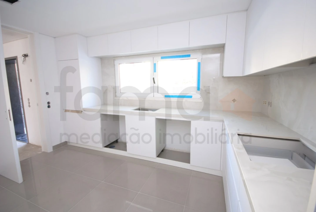 Moradia T4 para Venda em Cascais e Estoril Foto 16