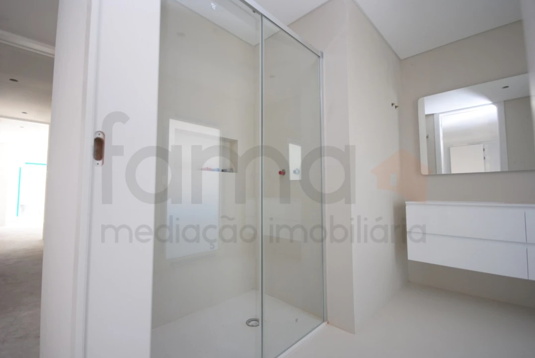 Moradia T4 para Venda em Cascais e Estoril Foto 29