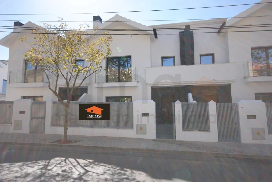 Moradia T4 para Venda em Cascais e Estoril Foto 36