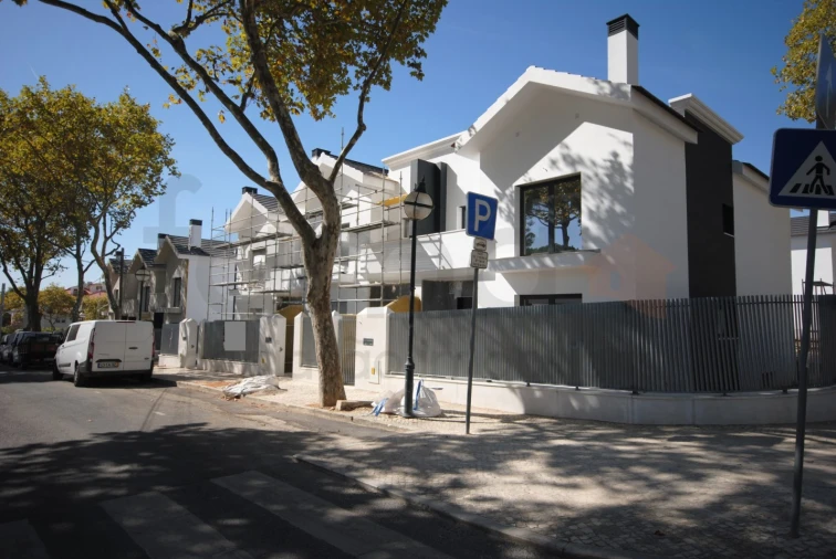 Moradia T4 para Venda em Cascais e Estoril Foto 37