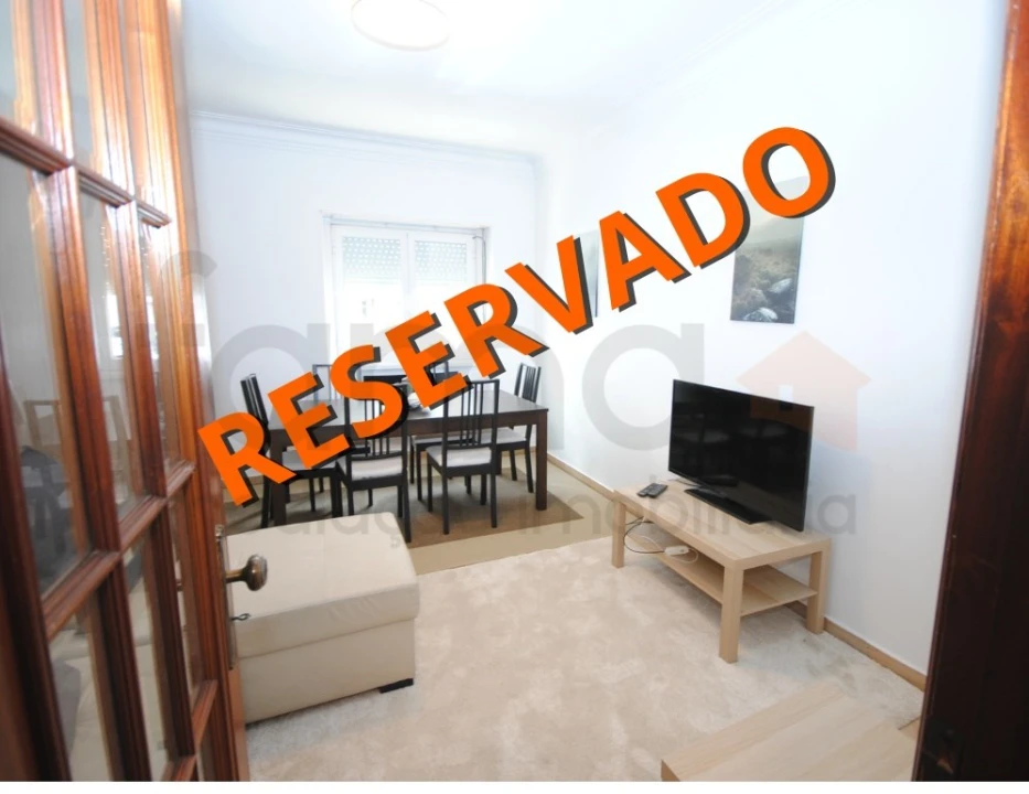 Apartamento T1 para Arrendamento em Benfica Foto 1