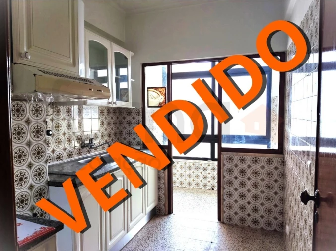 Apartamento T3 para Venda em Oeiras e São Julião da Barra, Paço de Arcos e Caxias Foto 1