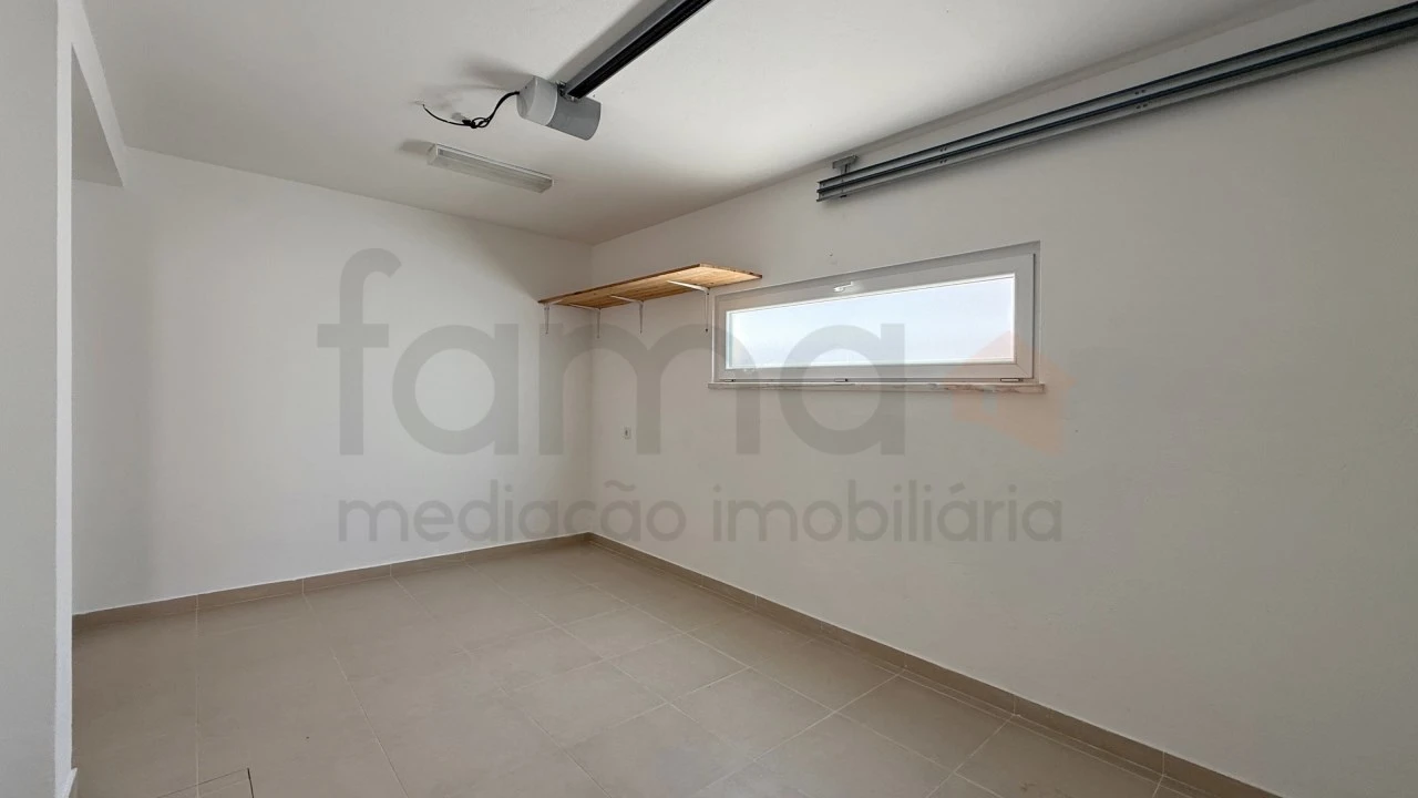 Moradia T3 para Arrendamento em Silveira Foto 14