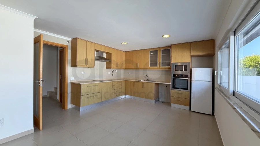 Moradia T3 para Arrendamento em Silveira Foto 8