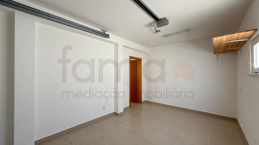 Moradia T3 para Arrendamento em Silveira Foto 13