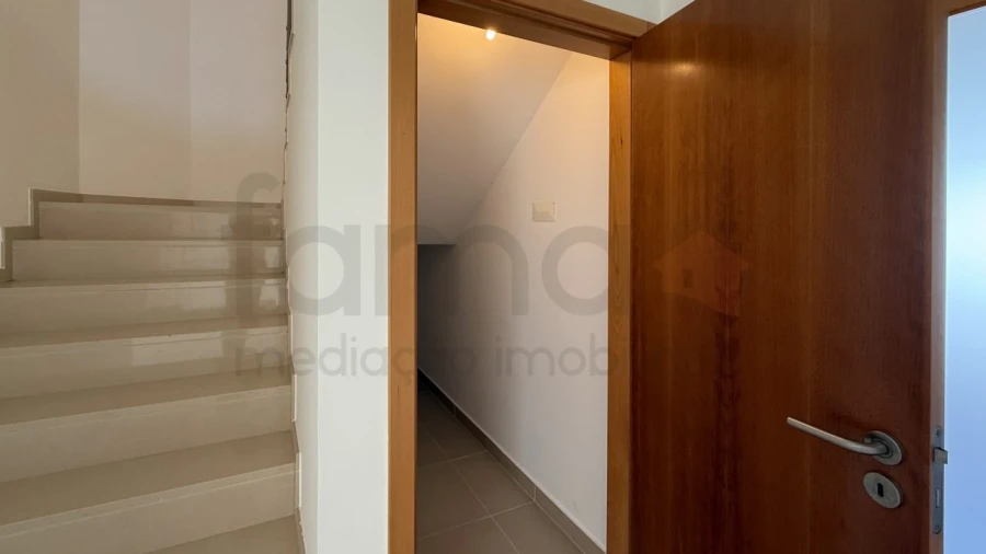 Moradia T3 para Arrendamento em Silveira Foto 26