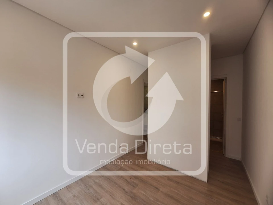 Apartamento T4 para Venda em Alto do Seixalinho, Santo André e Verderena Foto 11