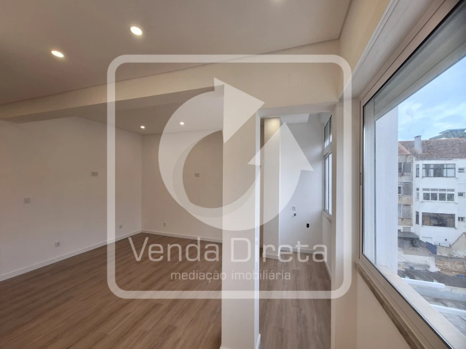 Apartamento T4 para Venda em Alto do Seixalinho, Santo André e Verderena Foto 9