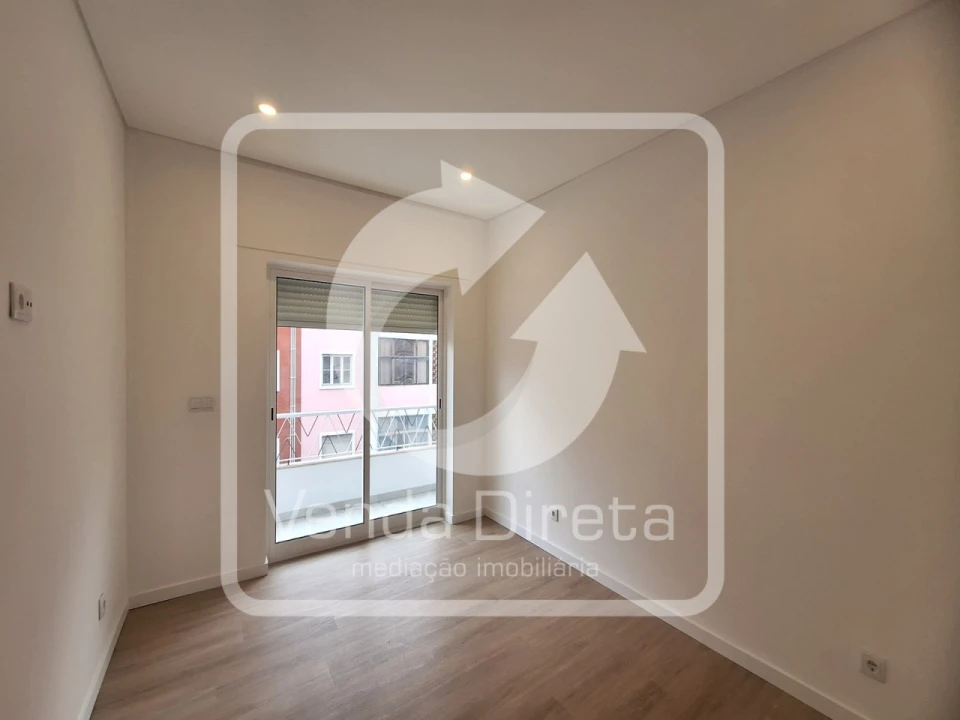 Apartamento T4 para Venda em Alto do Seixalinho, Santo André e Verderena Foto 14