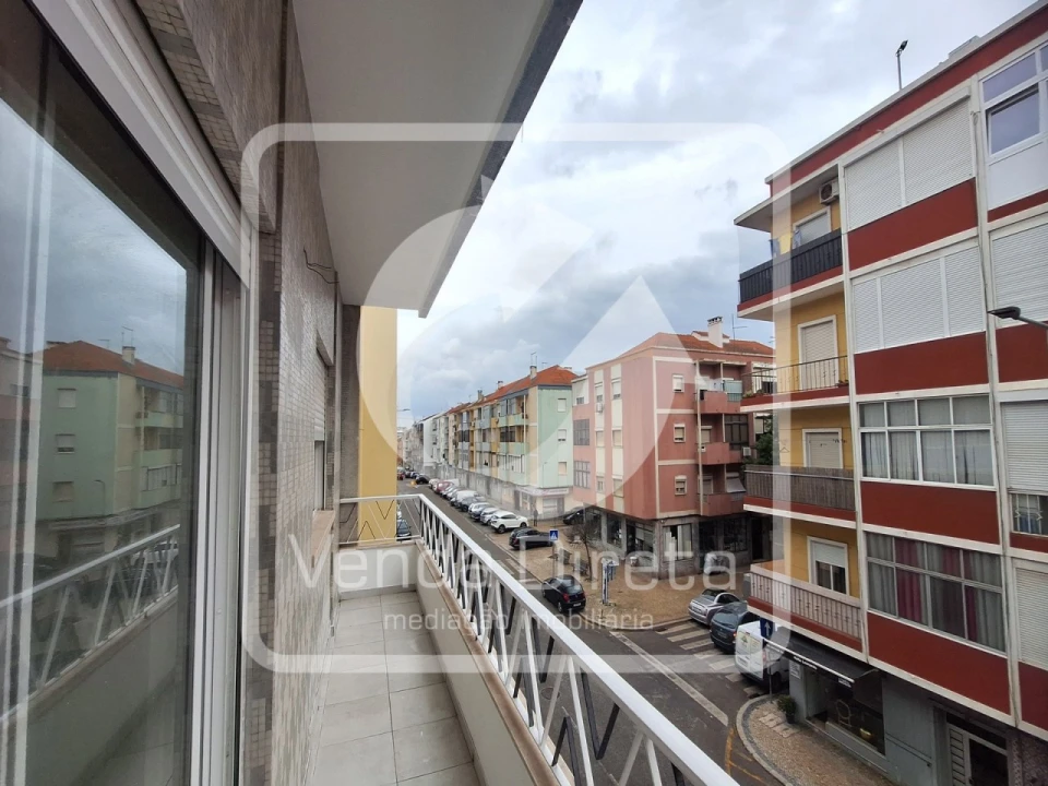 Apartamento T4 para Venda em Alto do Seixalinho, Santo André e Verderena Foto 15