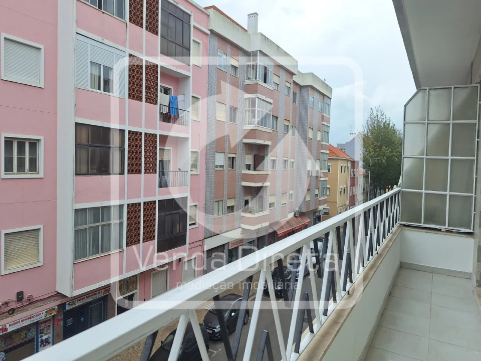 Apartamento T4 para Venda em Alto do Seixalinho, Santo André e Verderena Foto 16