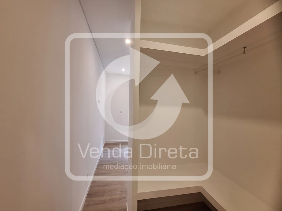 Apartamento T4 para Venda em Alto do Seixalinho, Santo André e Verderena Foto 23