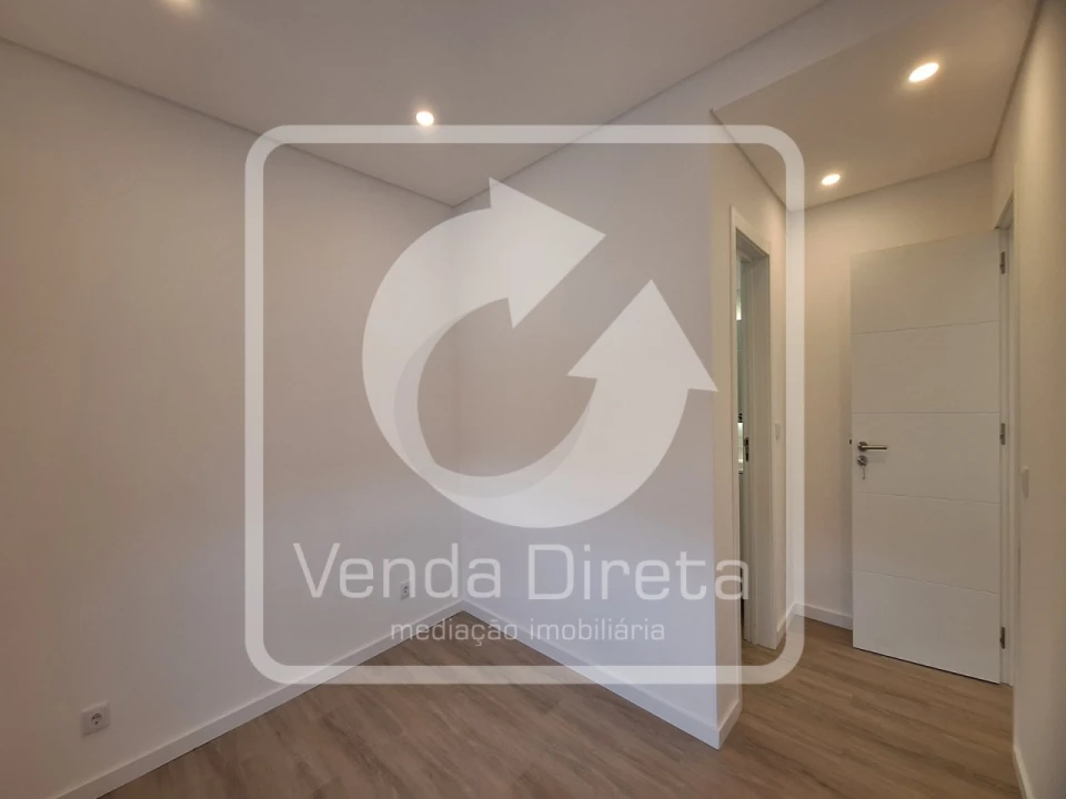 Apartamento T4 para Venda em Alto do Seixalinho, Santo André e Verderena Foto 25
