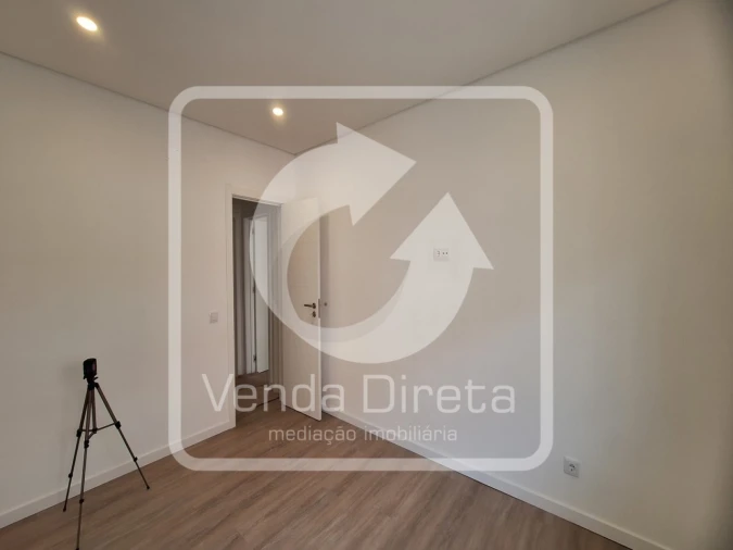 Apartamento T4 para Venda em Alto do Seixalinho, Santo André e Verderena Foto 9