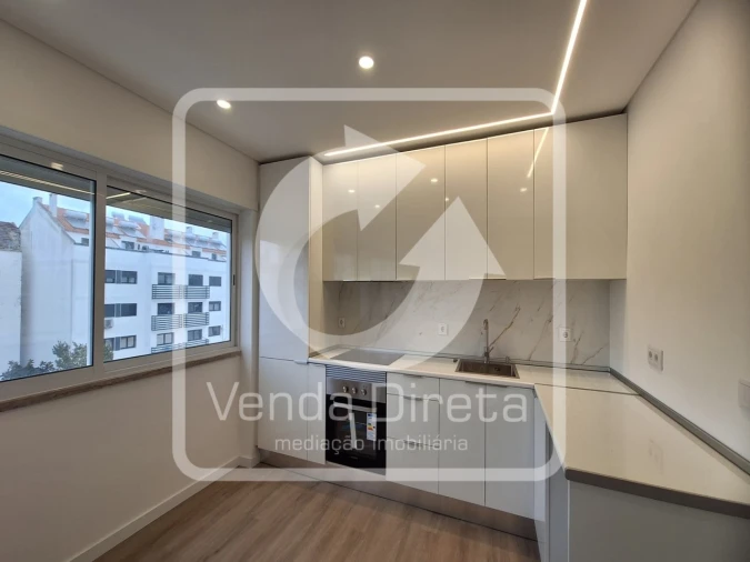 Apartamento T4 para Venda em Alto do Seixalinho, Santo André e Verderena Foto 4