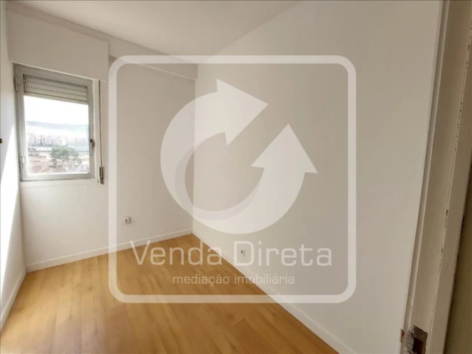 Apartamento T3 para Venda em Algueirão-Mem Martins Foto 10