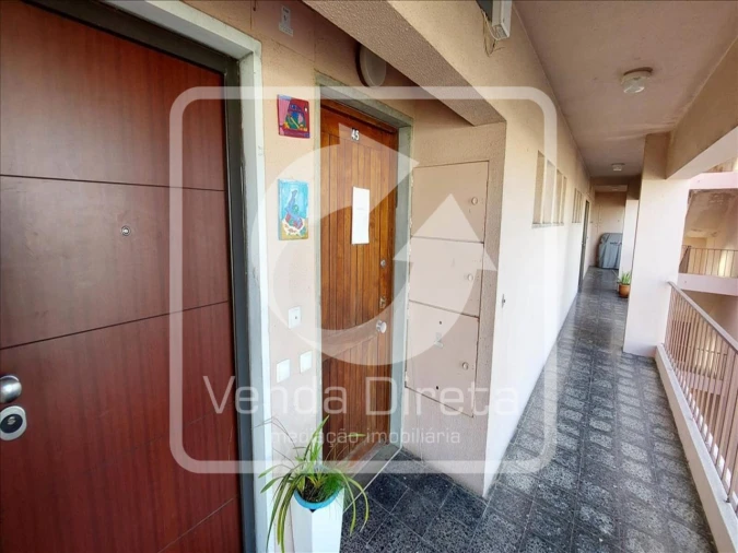 Apartamento T3 para Venda em Algueirão-Mem Martins Foto 18