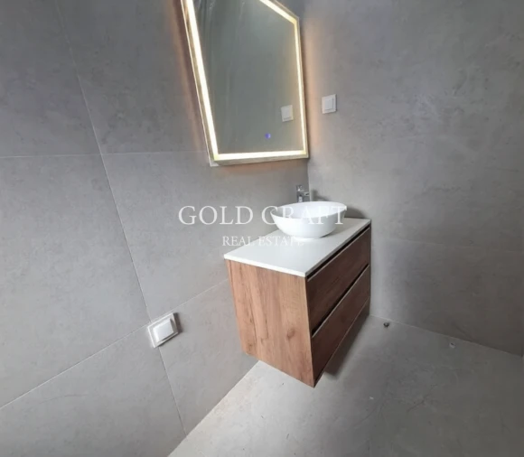 Moradia T4 para Venda em Fernao Ferro Foto 15