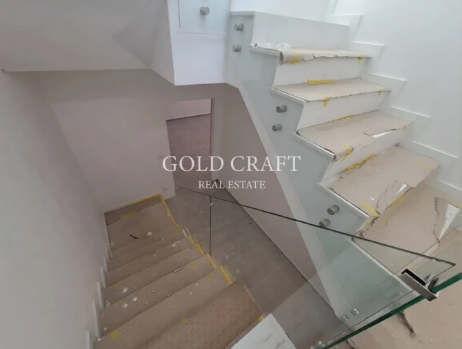 Moradia T4 para Venda em Fernao Ferro Foto 18