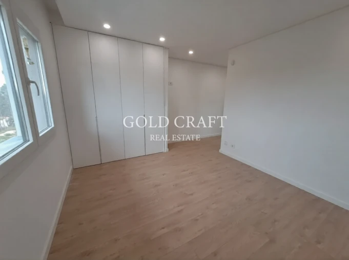 Moradia T4 para Venda em Fernao Ferro Foto 9