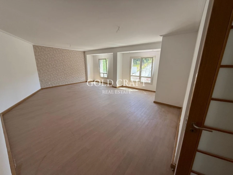 Apartamento T4 para Venda em São Domingos de Benfica Foto 5