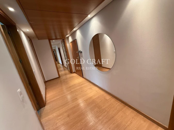 Apartamento T4 para Venda em São Domingos de Benfica Foto 4