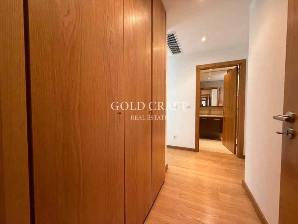 Apartamento T4 para Venda em São Domingos de Benfica Foto 16