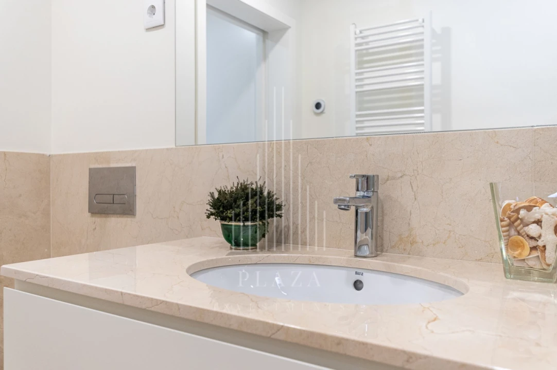 Apartamento T4 para Venda em Lordelo do Ouro e Massarelos Foto 17