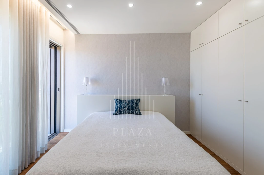 Apartamento T4 para Venda em Lordelo do Ouro e Massarelos Foto 27