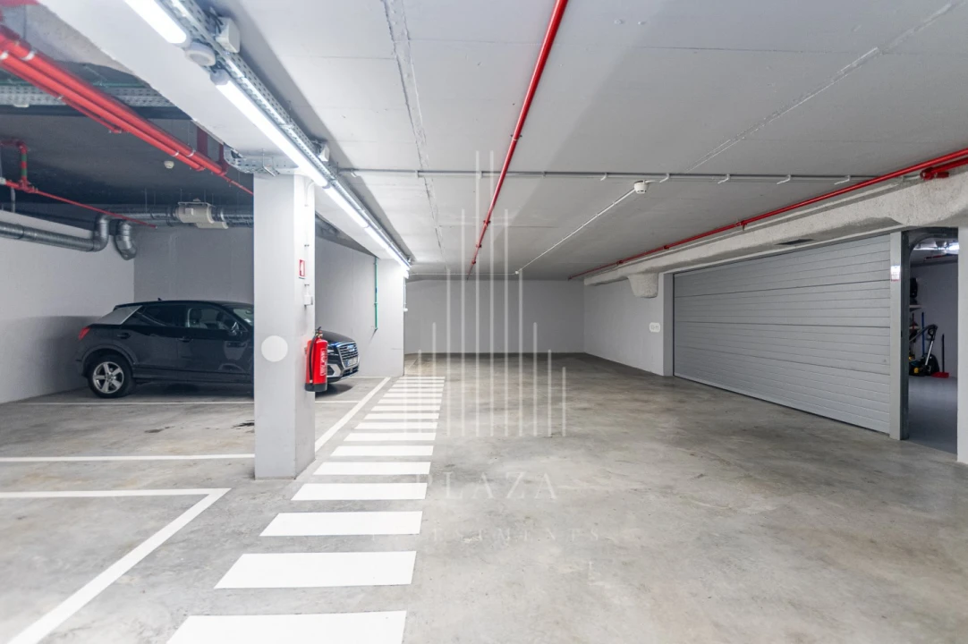 Apartamento T4 para Venda em Lordelo do Ouro e Massarelos Foto 34