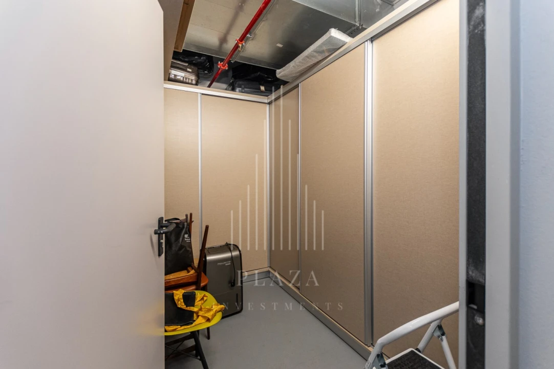 Apartamento T4 para Venda em Lordelo do Ouro e Massarelos Foto 38