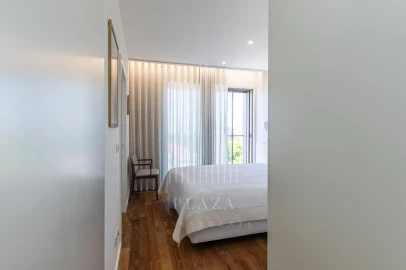 Apartamento T4 para Venda em Lordelo do Ouro e Massarelos