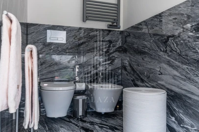 Apartamento T4 para Venda em Lordelo do Ouro e Massarelos