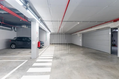 Apartamento T4 para Venda em Lordelo do Ouro e Massarelos