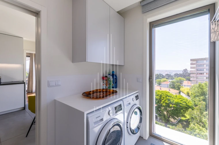 Apartamento T4 para Venda em Lordelo do Ouro e Massarelos Foto 9