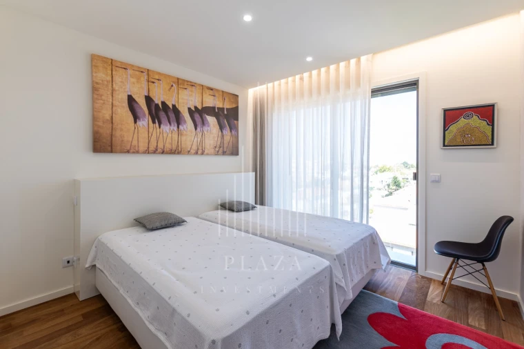 Apartamento T4 para Venda em Lordelo do Ouro e Massarelos Foto 14