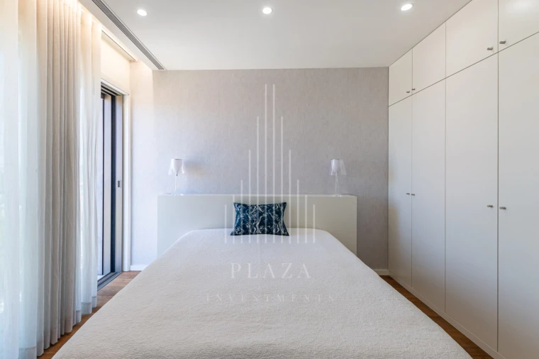 Apartamento T4 para Venda em Lordelo do Ouro e Massarelos Foto 27