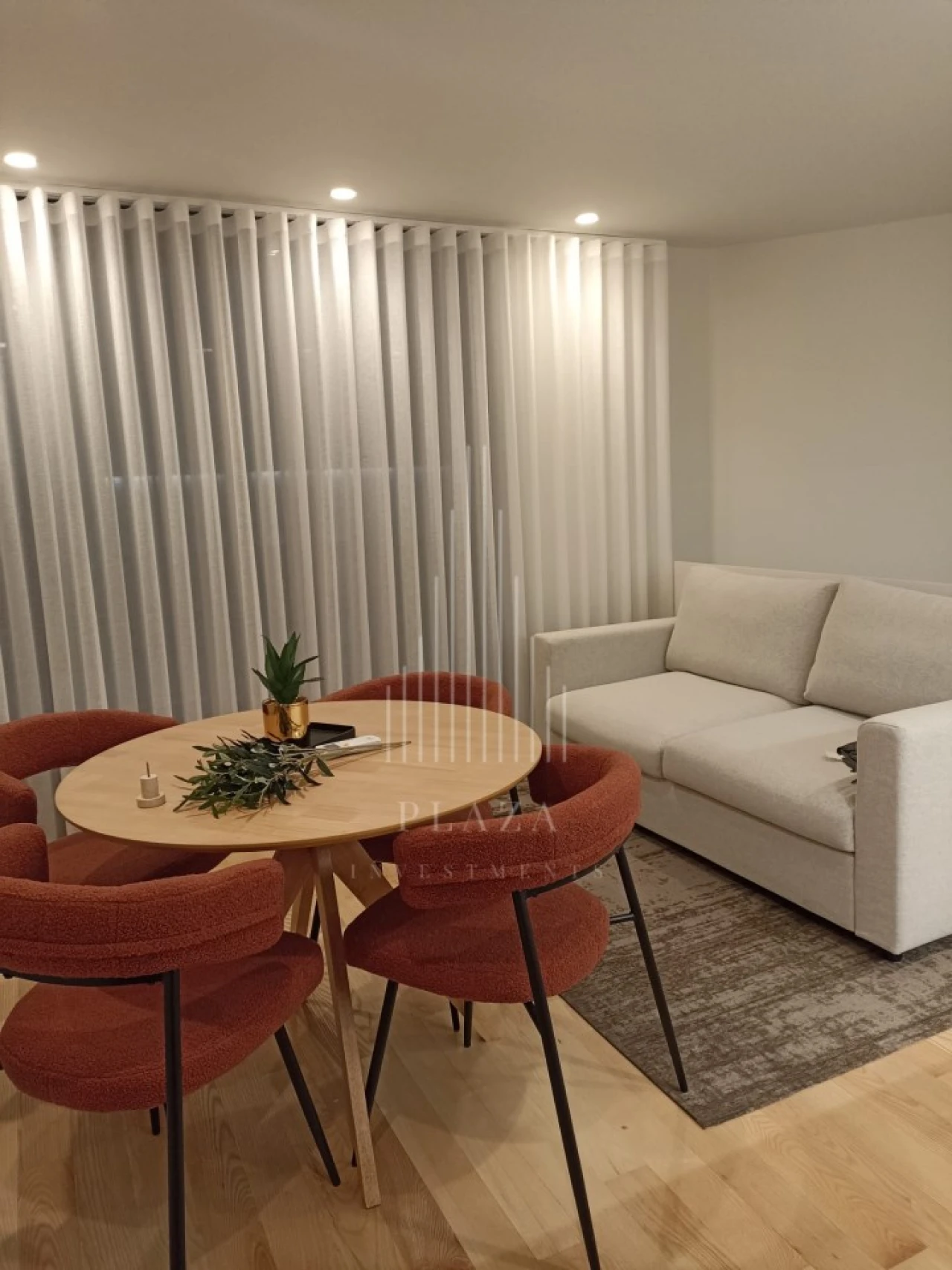 Apartamento para Venda em Lordelo do Ouro e Massarelos Foto 2